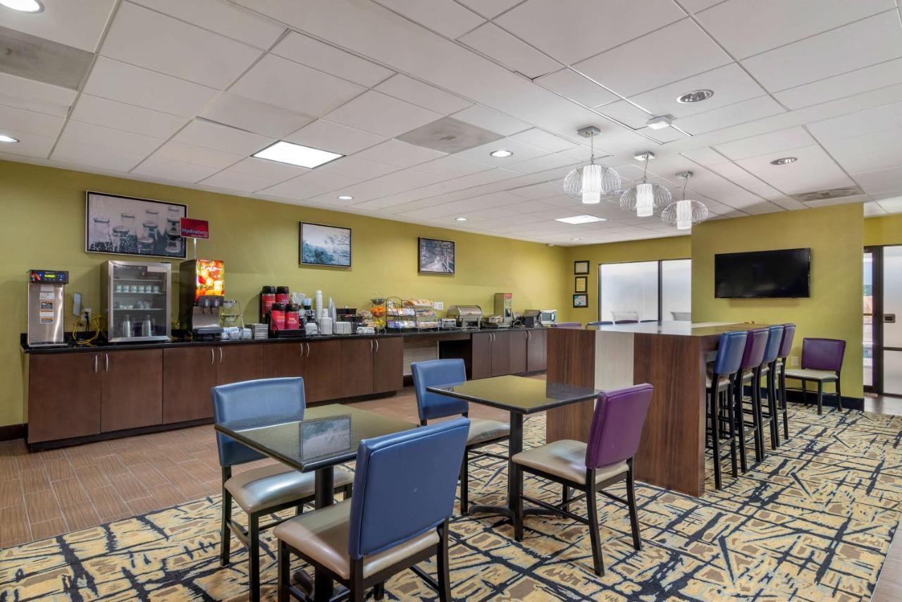 Motel Western & McDonough